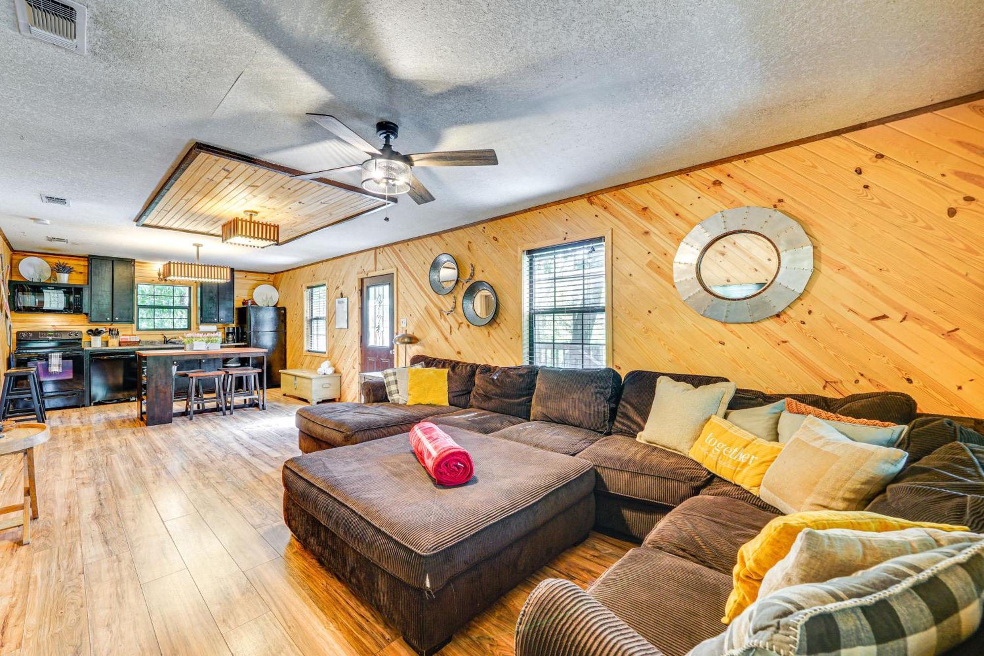 Broken Bow Cabin With Hot Tub And Game Room! Exterior photo